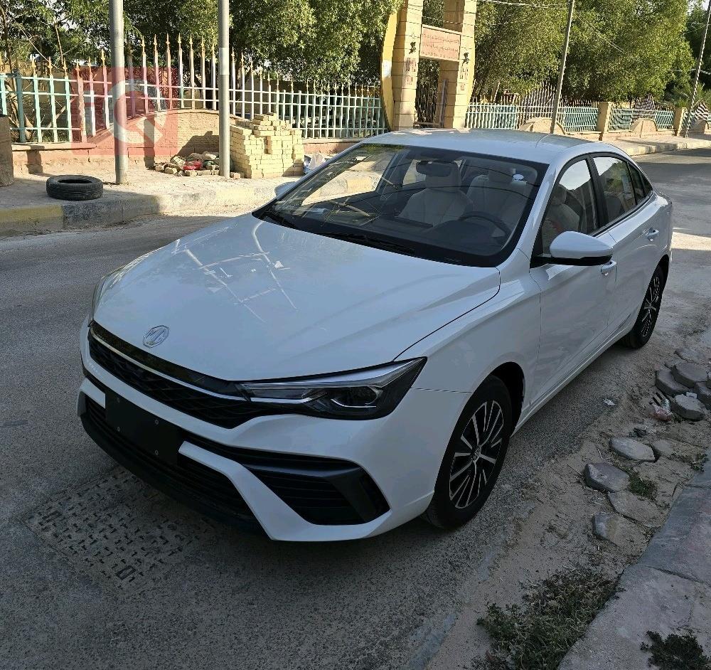 ئێم جی 5